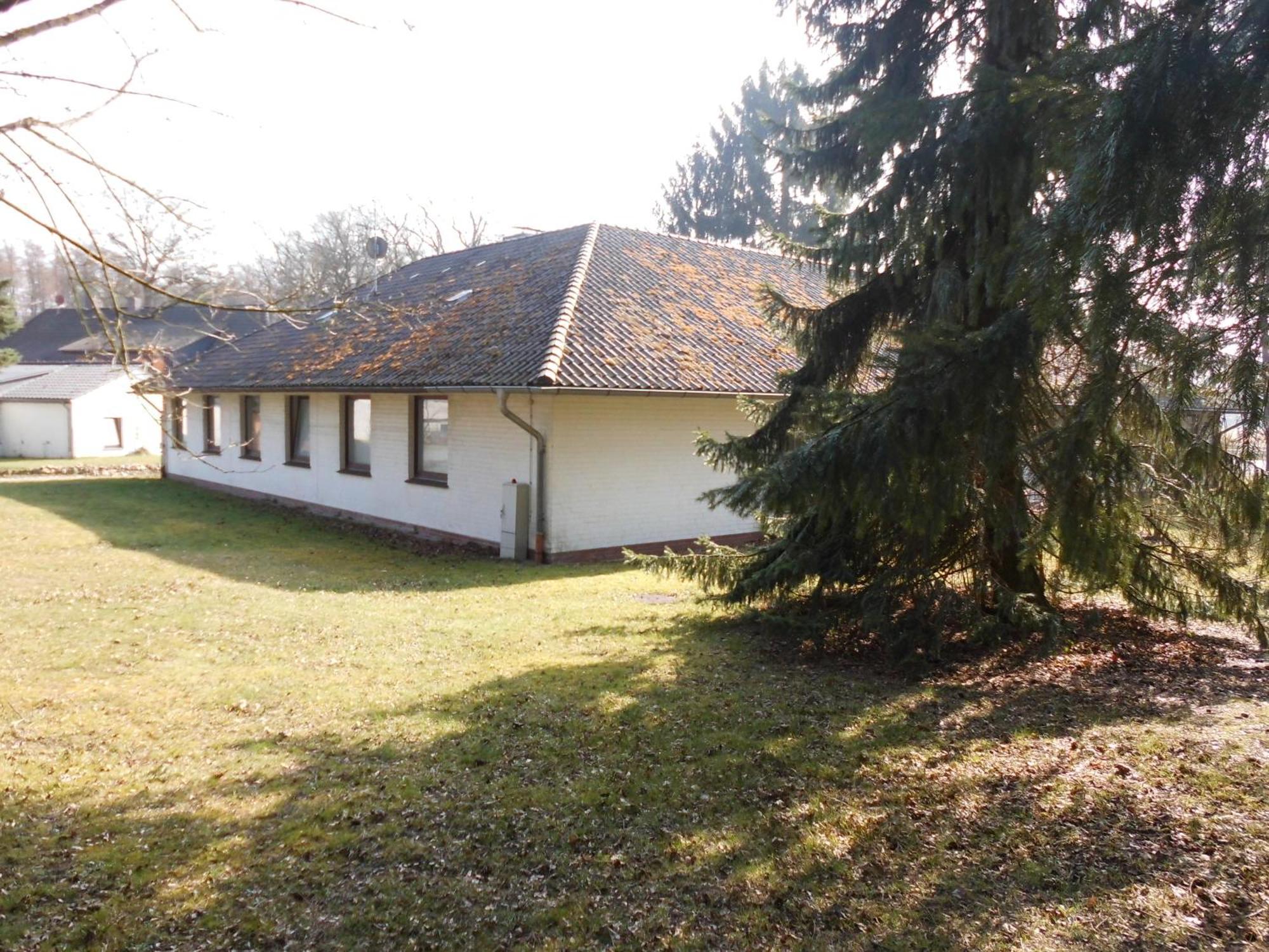 Land Gut Hotel Dierks Repke Bagian luar foto
