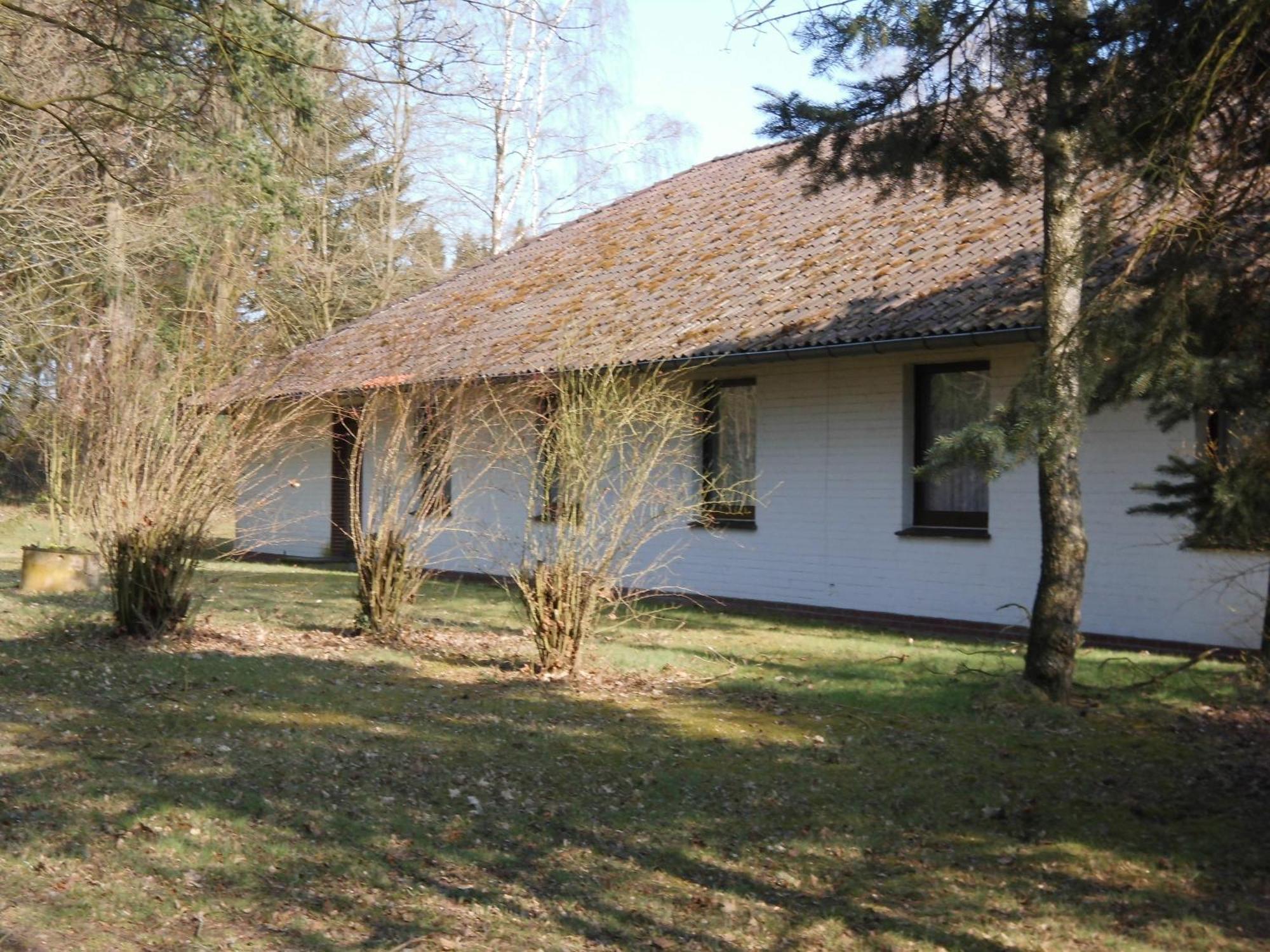 Land Gut Hotel Dierks Repke Bagian luar foto